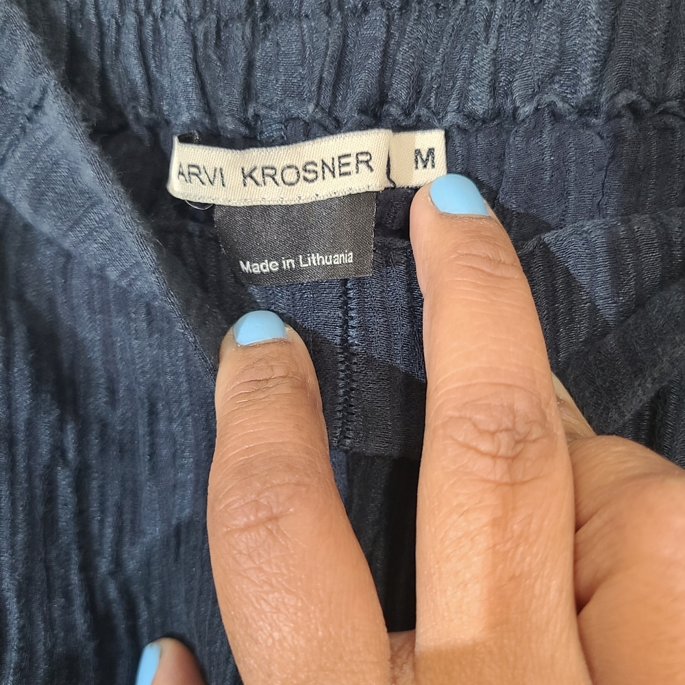 Dark Blue Crinkled Skirt with Pockets - Picture 7 of 8